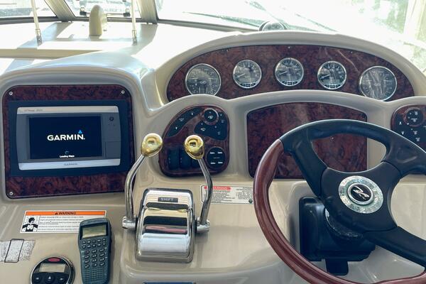 Islander 32ft Sea Ray Yacht For Sale