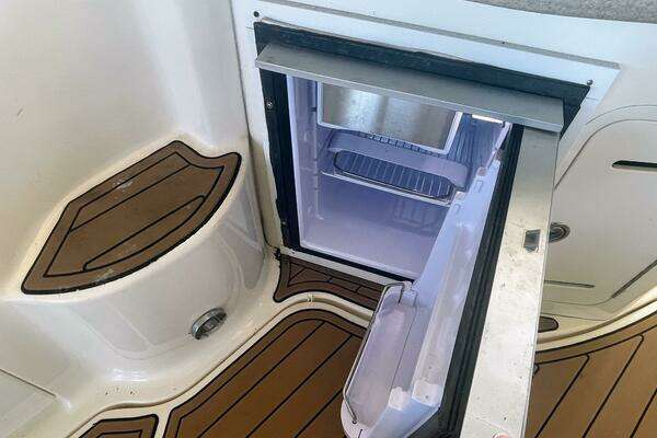 Photo of the 2006 Sea Ray 320 Sundancer "Islander"