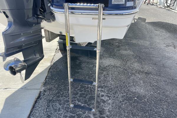 21ft Chaparral Yacht For Sale