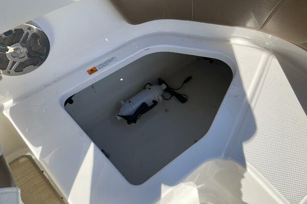 21ft Chaparral Yacht For Sale