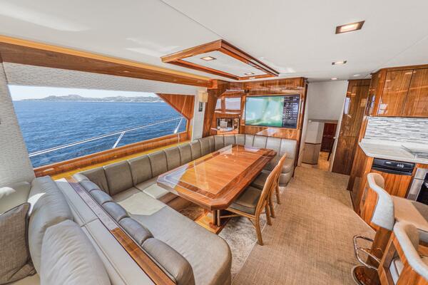 2021 Viking 92 Skybridge