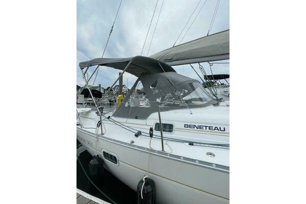 36ft Beneteau Yacht For Sale