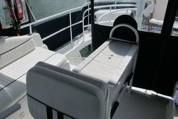Passport 39ft Mainship Yacht For Sale