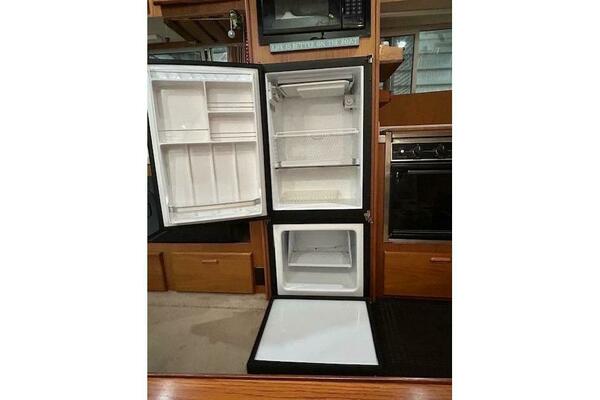 Passport 39ft Mainship Yacht For Sale