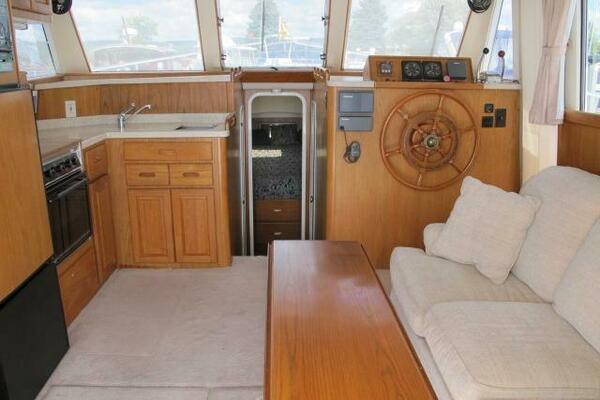 Passport 39ft Mainship Yacht For Sale