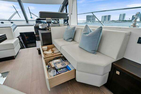 Sunseeker 55 Manhattan Yacht For Sale
