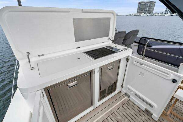 Sunseeker 55 Manhattan Yacht For Sale