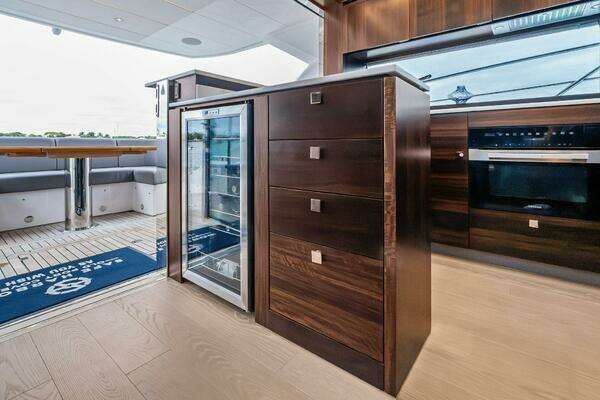 Sunseeker 55 Manhattan Yacht For Sale