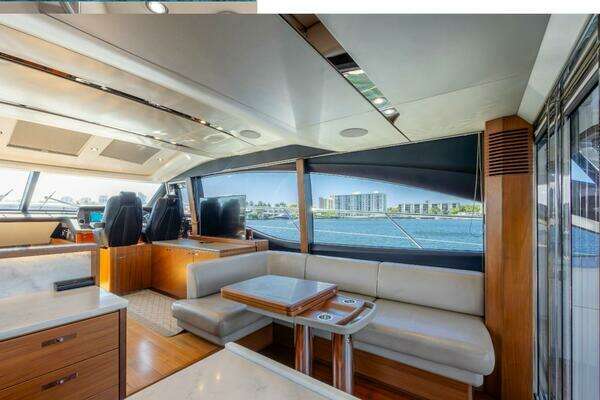 Princess S65 Yacht For Sale
