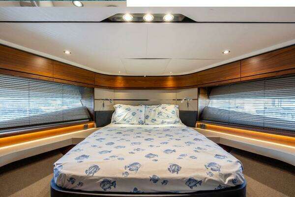 Princess S65 Yacht For Sale