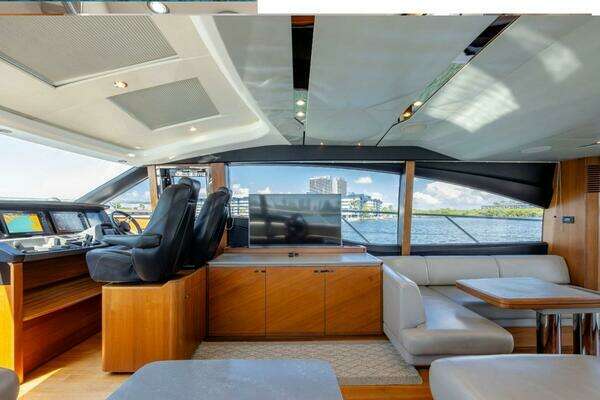 Princess S65 Yacht For Sale