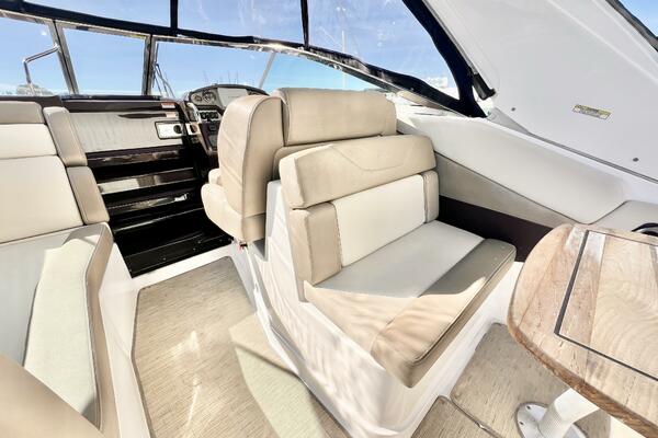 28ft Regal Yacht For Sale