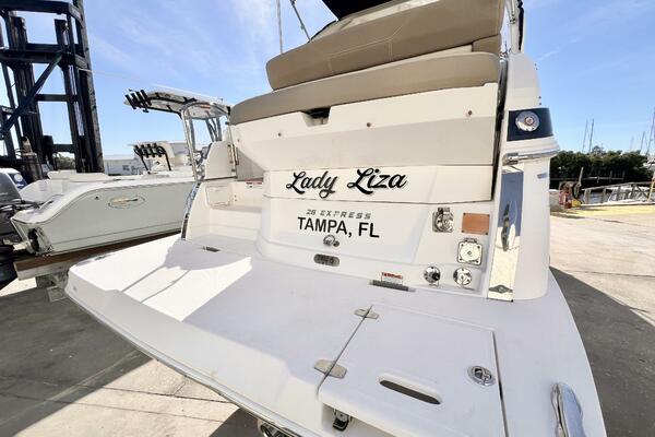 28ft Regal Yacht For Sale