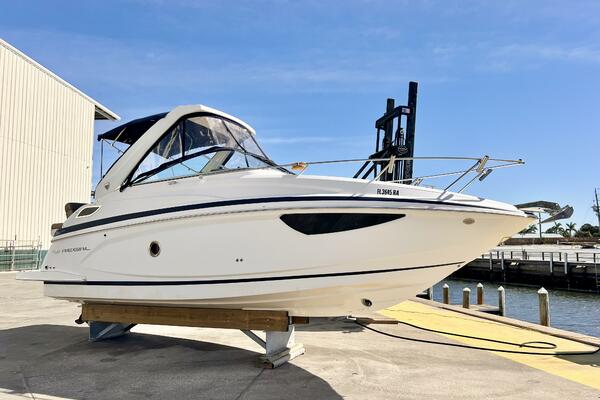 28ft Regal Yacht For Sale