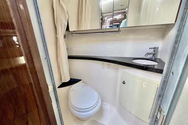 28ft Regal Yacht For Sale