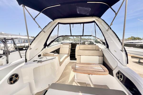 28ft Regal Yacht For Sale