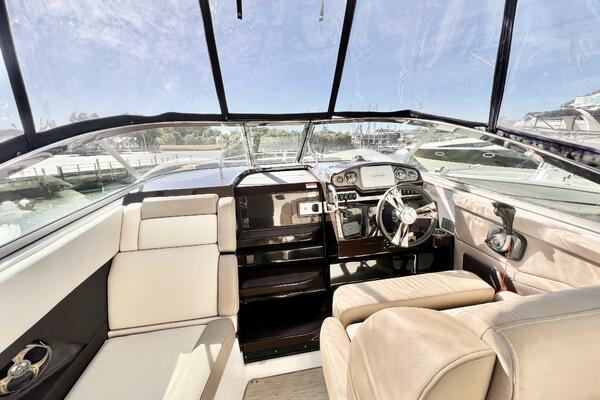 28ft Regal Yacht For Sale