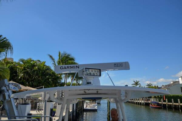 Quid Pro Quo 30ft Intrepid Yacht For Sale