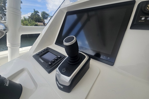 Quid Pro Quo 30ft Intrepid Yacht For Sale