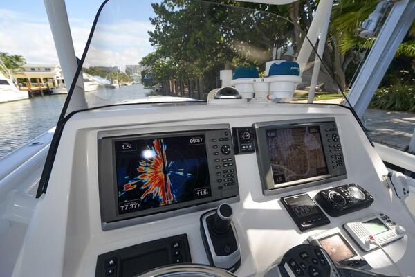 Quid Pro Quo 30ft Intrepid Yacht For Sale