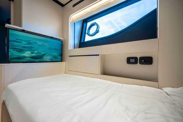 2025 Ferretti Yachts 95