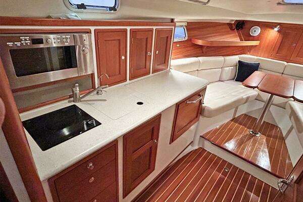 MJM 34z Hard Top Express Yacht For Sale