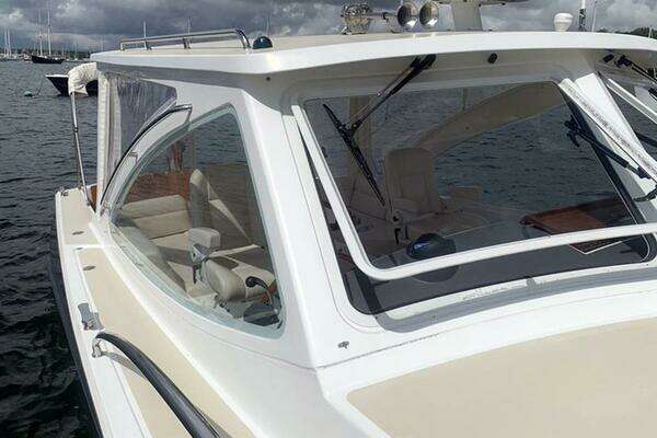MJM 34z Hard Top Express Yacht For Sale