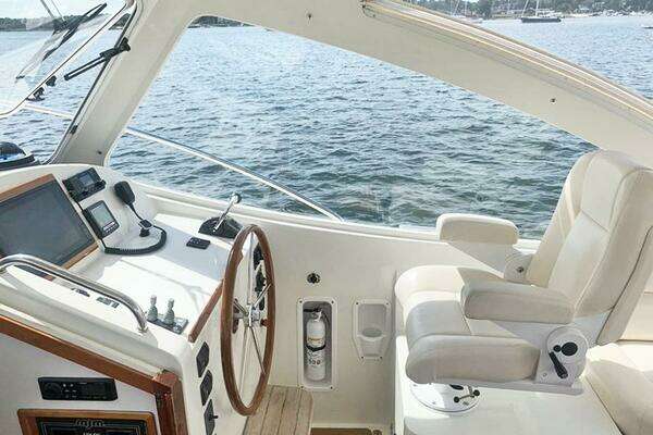 MJM 34z Hard Top Express Yacht For Sale