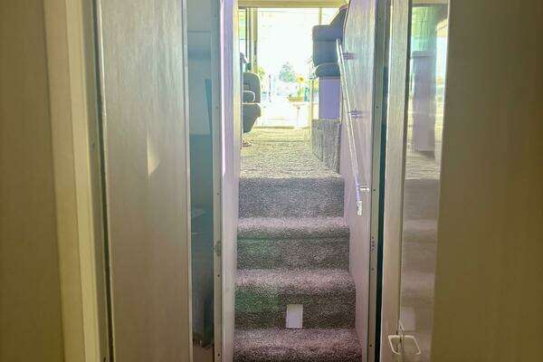 Sea Ray 550 Sedan Bridge Yacht For Sale