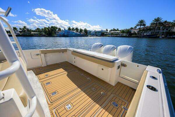 Pursuit S 408 Yacht For Sale