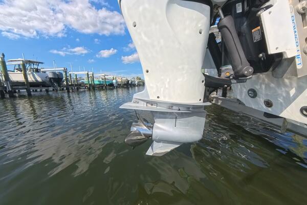 26ft Velocity Yacht For Sale