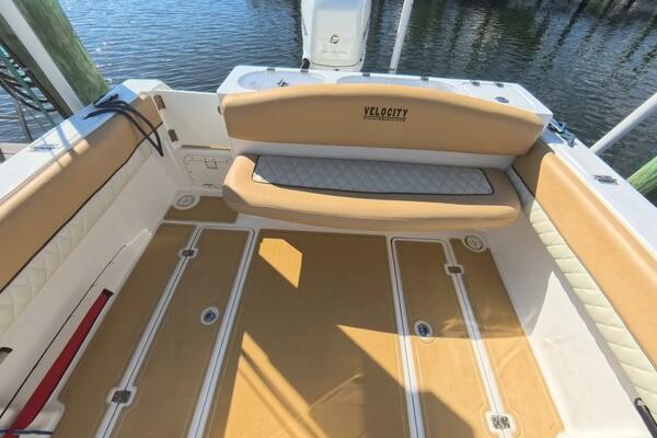 26ft Velocity Yacht For Sale