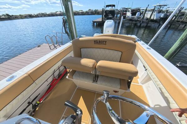 26ft Velocity Yacht For Sale