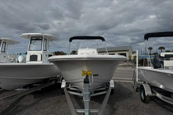 198 CC Adventure 19ft Tidewater Yacht For Sale