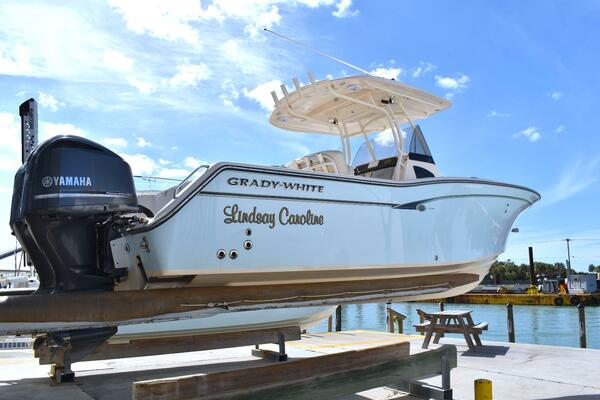 Lindsay Caroline 27ft Grady White Yacht For Sale