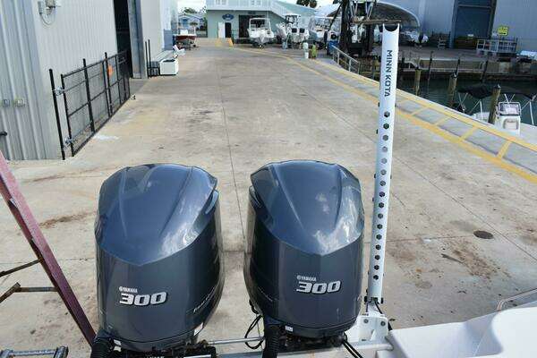 Photo of the 2012 Grady-White Canyon 271 "Lindsay Caroline"