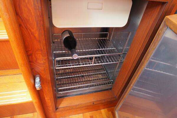 Grand Banks 38 Eastbay EX Yacht For Sale