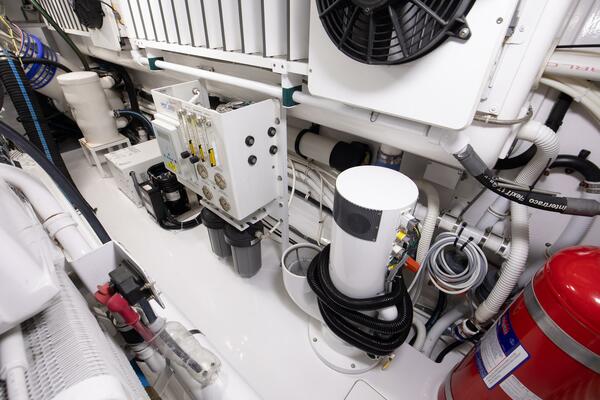 Viking 70 Convertible - Engine Room
