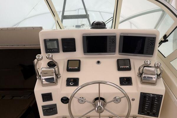 Low Bid 28ft Albemarle Yacht For Sale