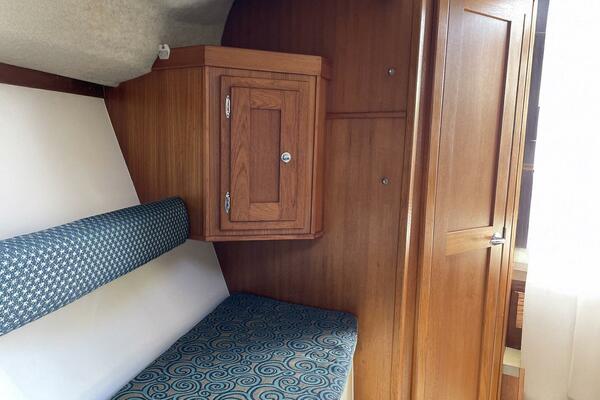 Low Bid 28ft Albemarle Yacht For Sale