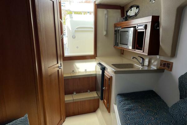 Low Bid 28ft Albemarle Yacht For Sale