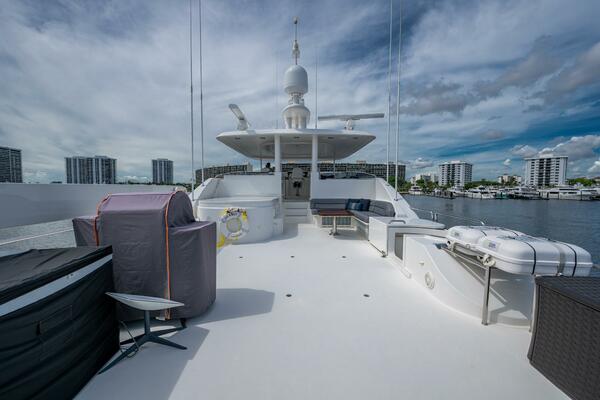 Lila Cuy 112ft Westport Yacht For Sale