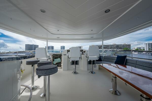 Lila Cuy 112ft Westport Yacht For Sale