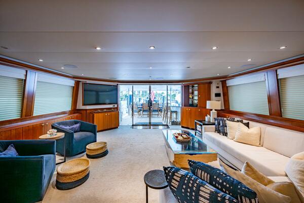 Lila Cuy 112ft Westport Yacht For Sale