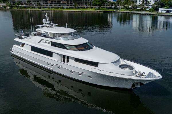 112-ft-Westport-2006--Lila Cuy North Palm Beach Florida United States  yacht for sale