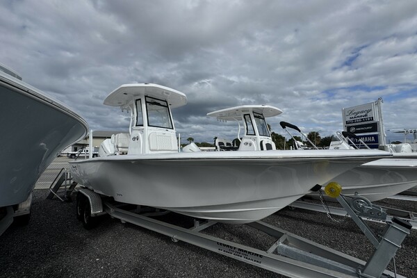2500 Carolina Bay 25ft Tidewater Yacht For Sale