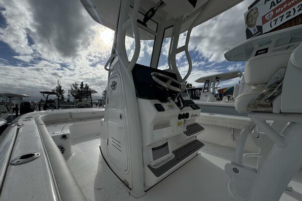 2500 Carolina Bay 25ft Tidewater Yacht For Sale