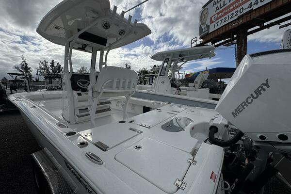 2500 Carolina Bay 25ft Tidewater Yacht For Sale