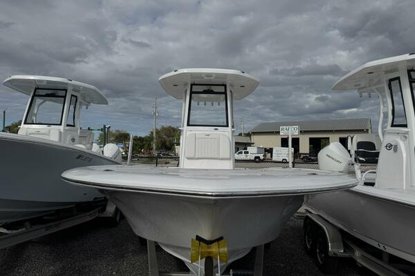 2500 Carolina Bay 25ft Tidewater Yacht For Sale