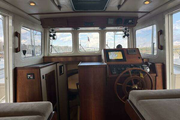 Nordic Tugs 32 Yacht For Sale